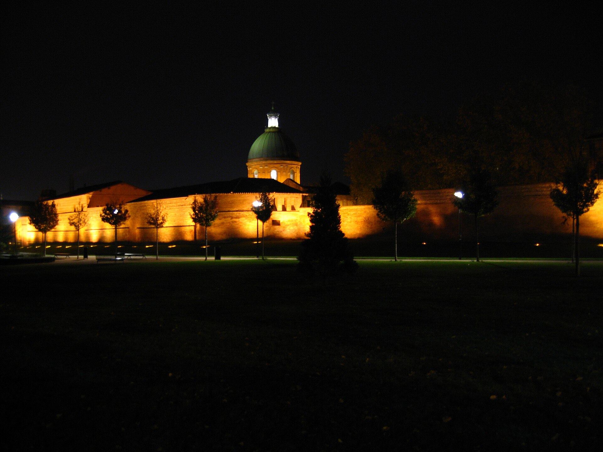 Jardin Raymond VI
